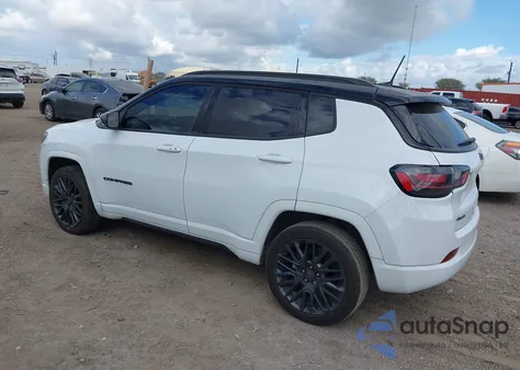2024 Jeep Compass Limited 4X4 из США, поврежденный, VIN 3C4NJDCN2RT600035